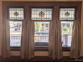 366 Ashland Ave in Buffalo, NY - Building Photo - Building Photo