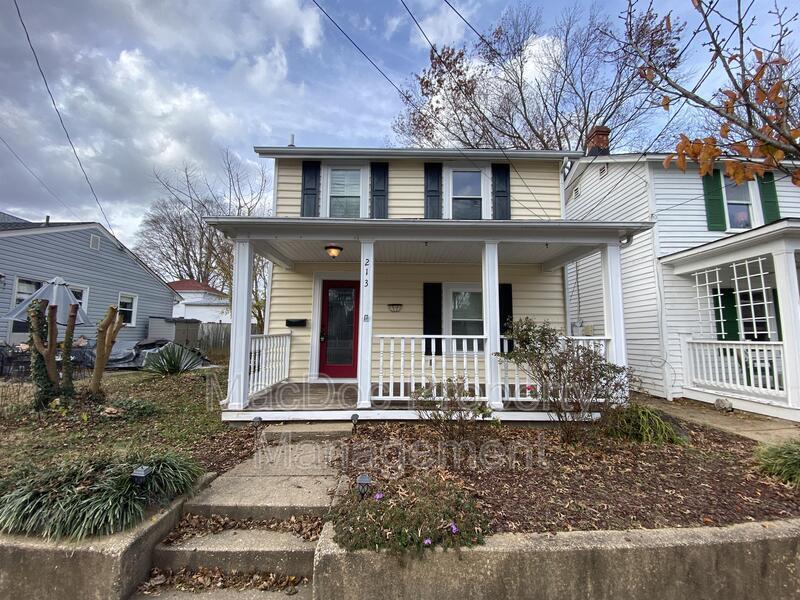 213 Forbes St in Fredericksburg, VA - Foto de edificio