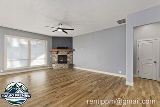 3103 E Tybalt Ct in Meridian, ID - Building Photo - Building Photo