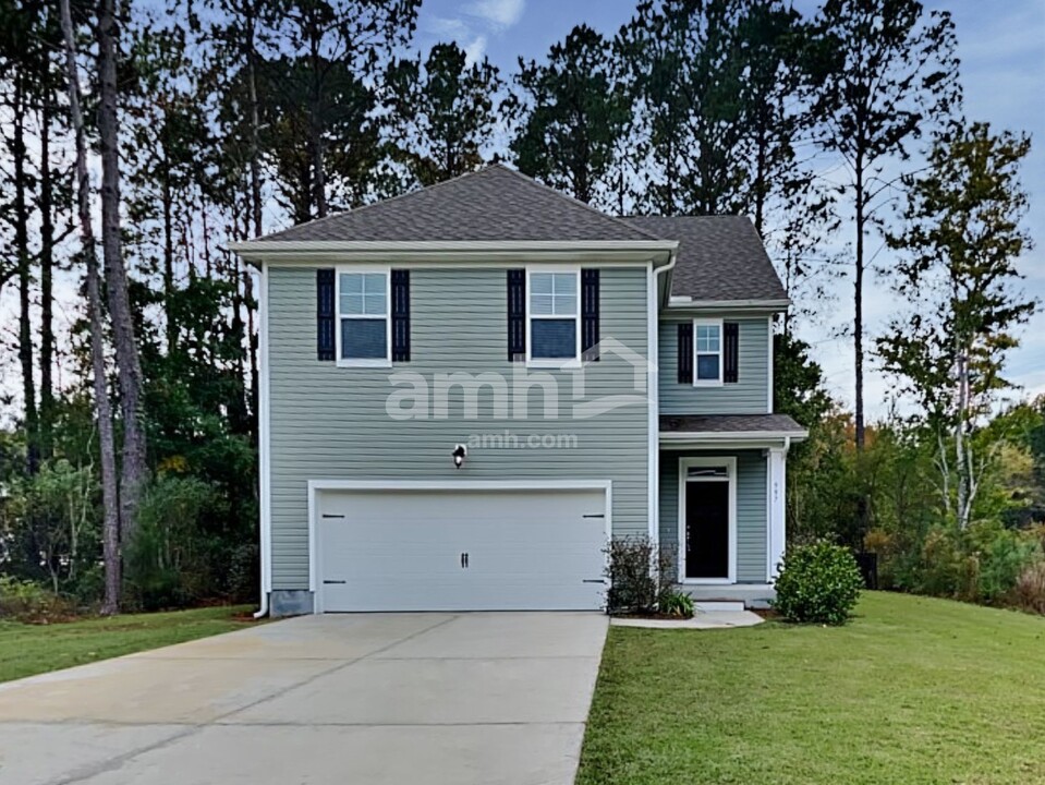 997 Theodore Rd in Awendaw, SC - Building Photo