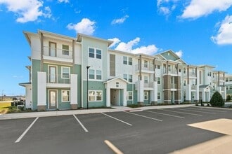 5476 Angel Wy, Unit C1 in St. Cloud, FL - Building Photo - Building Photo