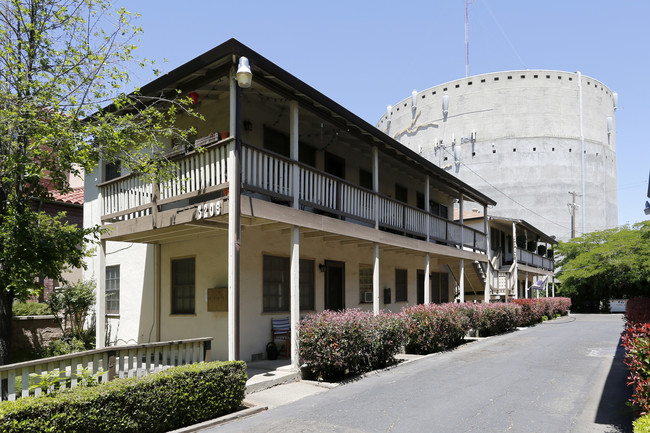 L St Apartments in Sacramento, CA - Foto de edificio - Building Photo