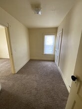 557 Lafayette Ave in Sharon, PA - Building Photo - Building Photo