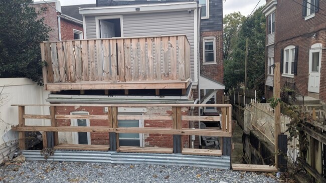 429 Fremont St, Unit Second Floor Apt 2