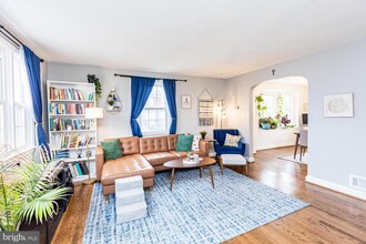 312 Small Ct in Catonsville, MD - Building Photo - Building Photo