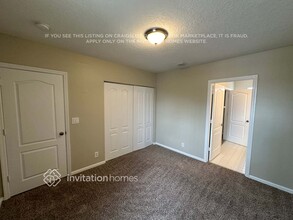 1560 SW 194th Ave in Pembroke Pines, FL - Building Photo - Building Photo