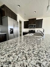 3128 Halo Ln in Saint George, UT - Foto de edificio - Building Photo