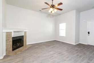 1731 Addison Park Cove in Cordova, TN - Foto de edificio - Building Photo