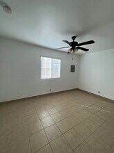 9807 San Antonio Ave in South Gate, CA - Building Photo - Building Photo