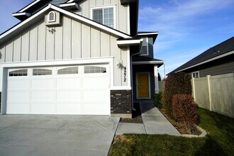 4272 W Peak Cloud Dr in Meridian, ID - Building Photo - Building Photo