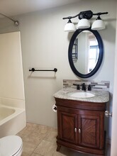 9049 River Rd, Unit 2E in Marcy, NY - Building Photo - Building Photo