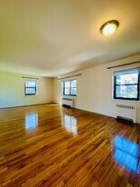 15 College Pl, Unit A in Rutherford, NJ - Building Photo