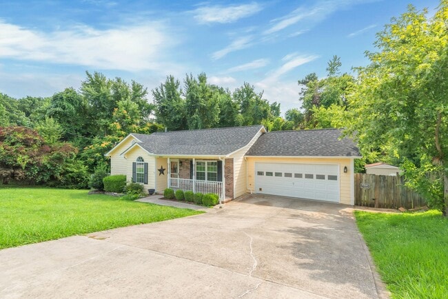 5957 Warrenpark Ln in Knoxville, TN - Building Photo - Building Photo
