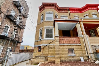 38 51st St in West New York, NJ - Building Photo - Building Photo