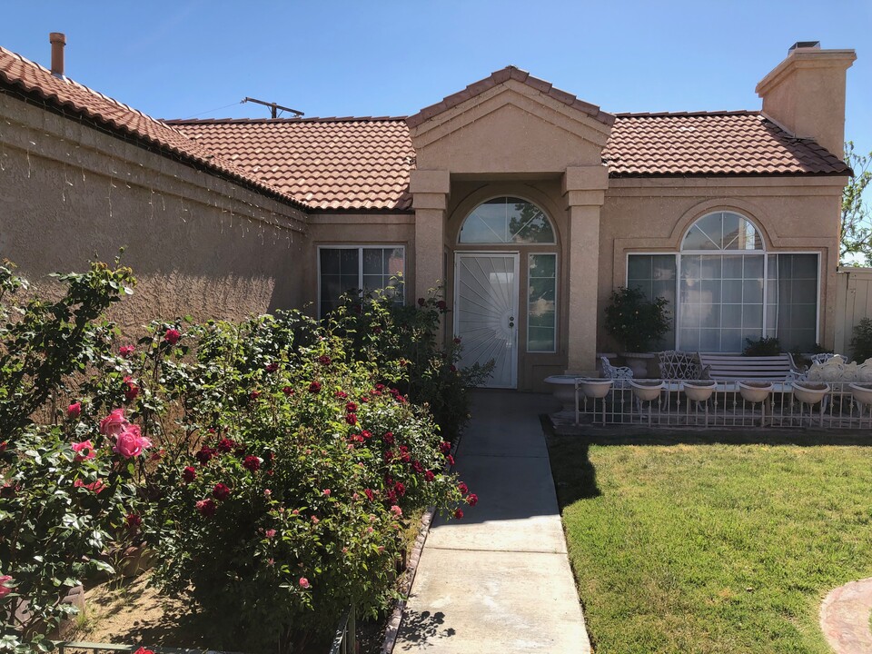 3109 Titcher Ln in Rosamond, CA - Building Photo