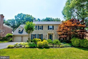 11132 Willowbrook Dr in Potomac, MD - Building Photo