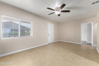 12817 W Cottonwood St in Surprise, AZ - Building Photo - Building Photo