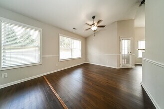 3853 Plymouth Rock Drive in Loganville, GA - Building Photo - Building Photo