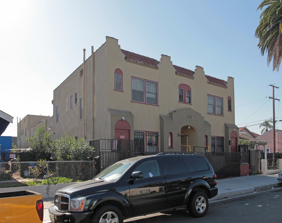 532 E Esther St in Long Beach, CA - Building Photo