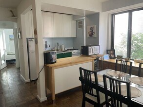 1 Scott Circle Northwest, Unit 101 in Washington, DC - Foto de edificio - Building Photo