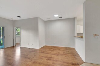 3070 Grandiflora Dr in Greenacres, FL - Building Photo - Building Photo