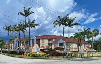 18810 NW 57th Ave in Hialeah, FL - Building Photo