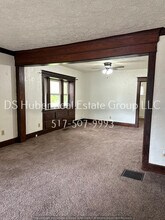 151 Garden St, Unit 151 Garden A in Lansing, MI - Foto de edificio - Building Photo