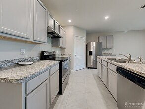 242 Meadowbrook Blvd in Winter Haven, FL - Building Photo - Building Photo
