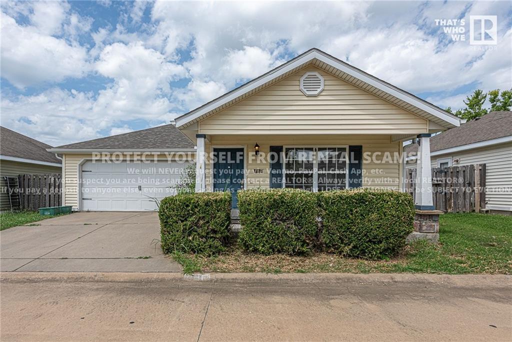 1155 S Craftsman St in Fayetteville, AR - Building Photo