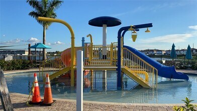 11085 W 32nd Ln in Hialeah, FL - Building Photo - Building Photo