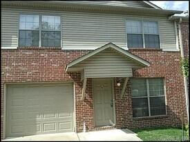 220 Gamble Rd in Little Rock, AR - Building Photo