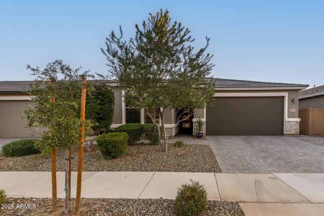 property at 18345 W Ipswitch Wy