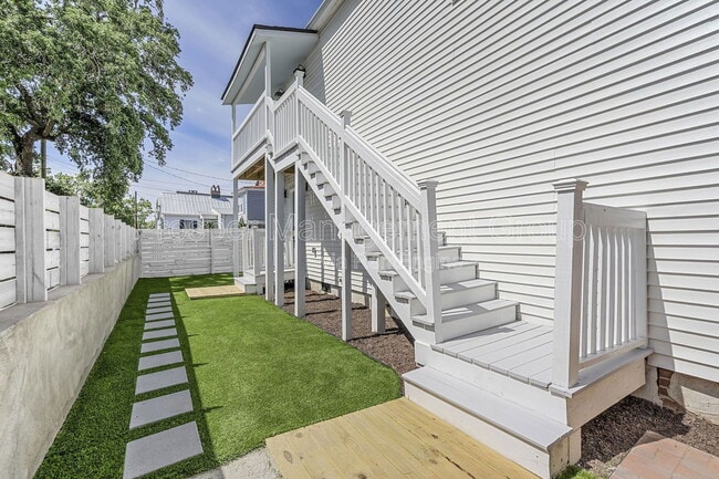22 Nunan St in Charleston, SC - Building Photo - Building Photo