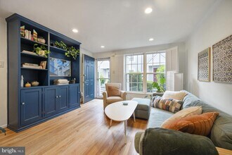 132 E Glebe Rd in Alexandria, VA - Building Photo - Building Photo