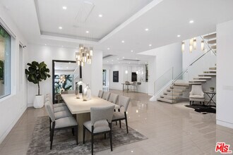 350 N Harper Ave in West Hollywood, CA - Building Photo - Building Photo