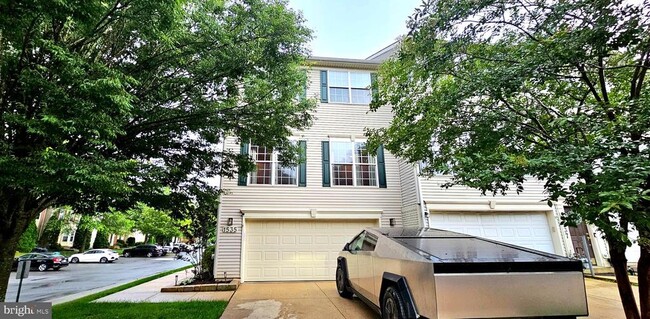 property at 1535 Falling Brook Ct