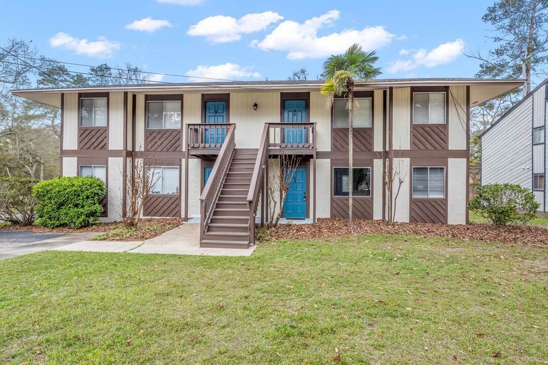 1402 Ramble Brook in Tallahassee, FL - Building Photo