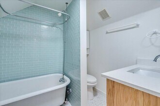 512 E 49th St in Austin, TX - Building Photo - Building Photo