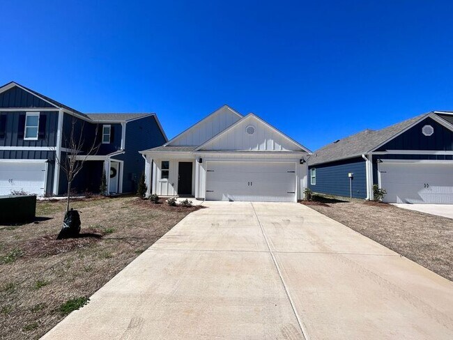 property at 1420 Long Leaf Ln