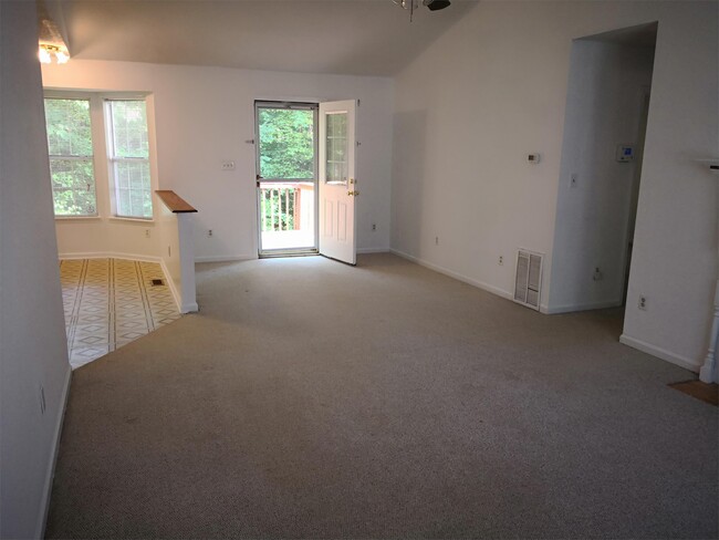 7 Silver Spur Ct in Greenville, SC - Building Photo - Building Photo