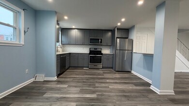 12611 Biscayne Dr in Philadelphia, PA - Building Photo - Building Photo