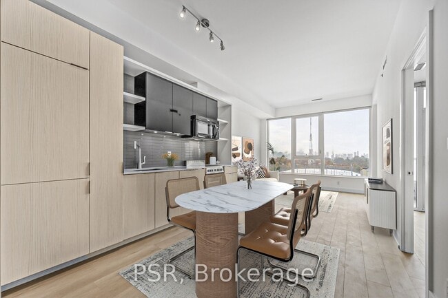 6 Parkwood Av in Toronto, ON - Building Photo - Building Photo