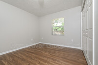 2202 Oakview Ln photo'