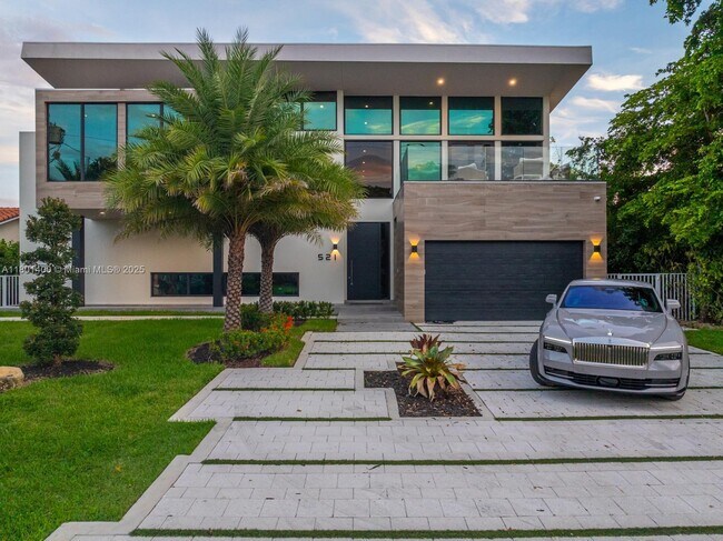 property at 521 Holiday Dr