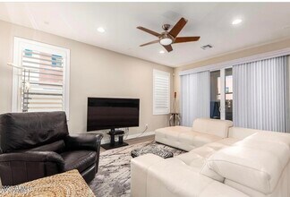 9001 E San Victor Dr in Scottsdale, AZ - Building Photo - Building Photo