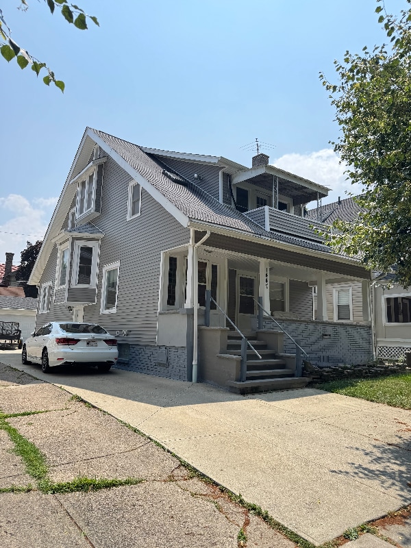 1447 Lakeland Ave