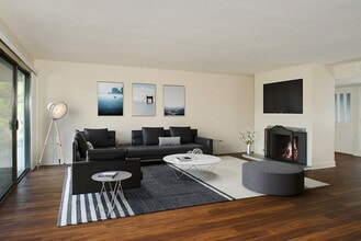 Fairway at Big Canyon in Newport Beach, CA - Building Photo - Building Photo