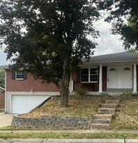 3117 Southwick Dr in St. Charles, MO - Building Photo