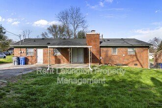 1036 Whitehall Pl in Lexington, KY - Building Photo - Building Photo