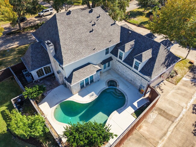 722 Crossroads Dr in Houston, TX - Building Photo - Building Photo